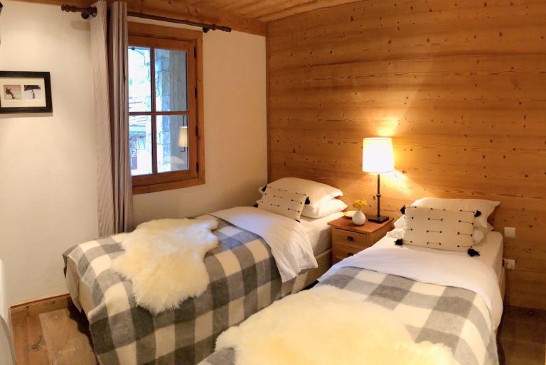 Chalet Ibex bedroom 1