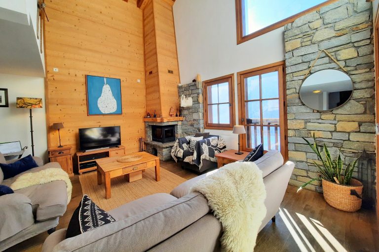 Chalet Ibex lounge area Tignes