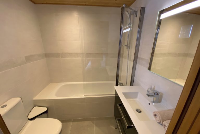 Chalet Le Vallon bedroom 2 ensuite